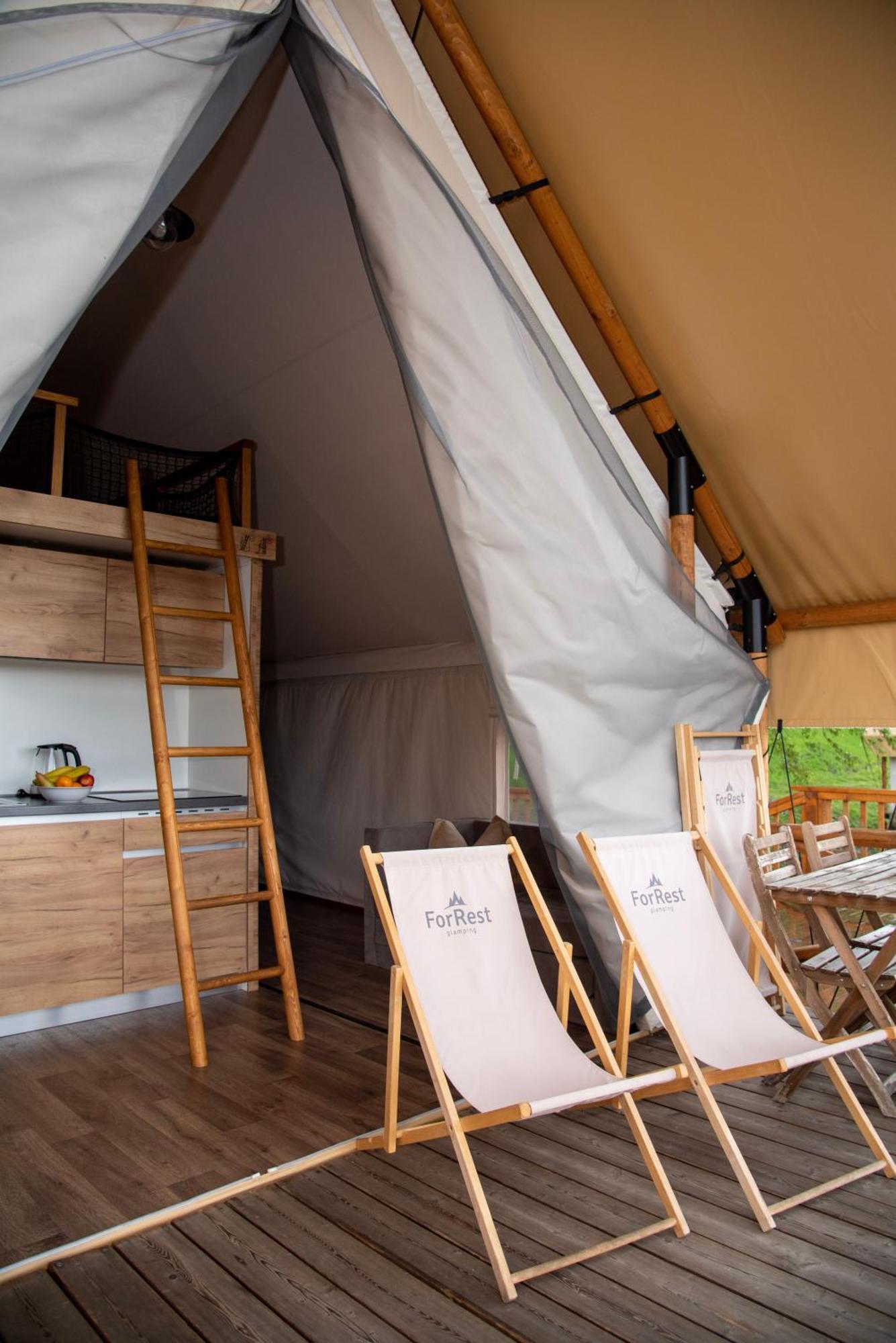 Готель Forrest Glamping Банська Штявниця Екстер'єр фото