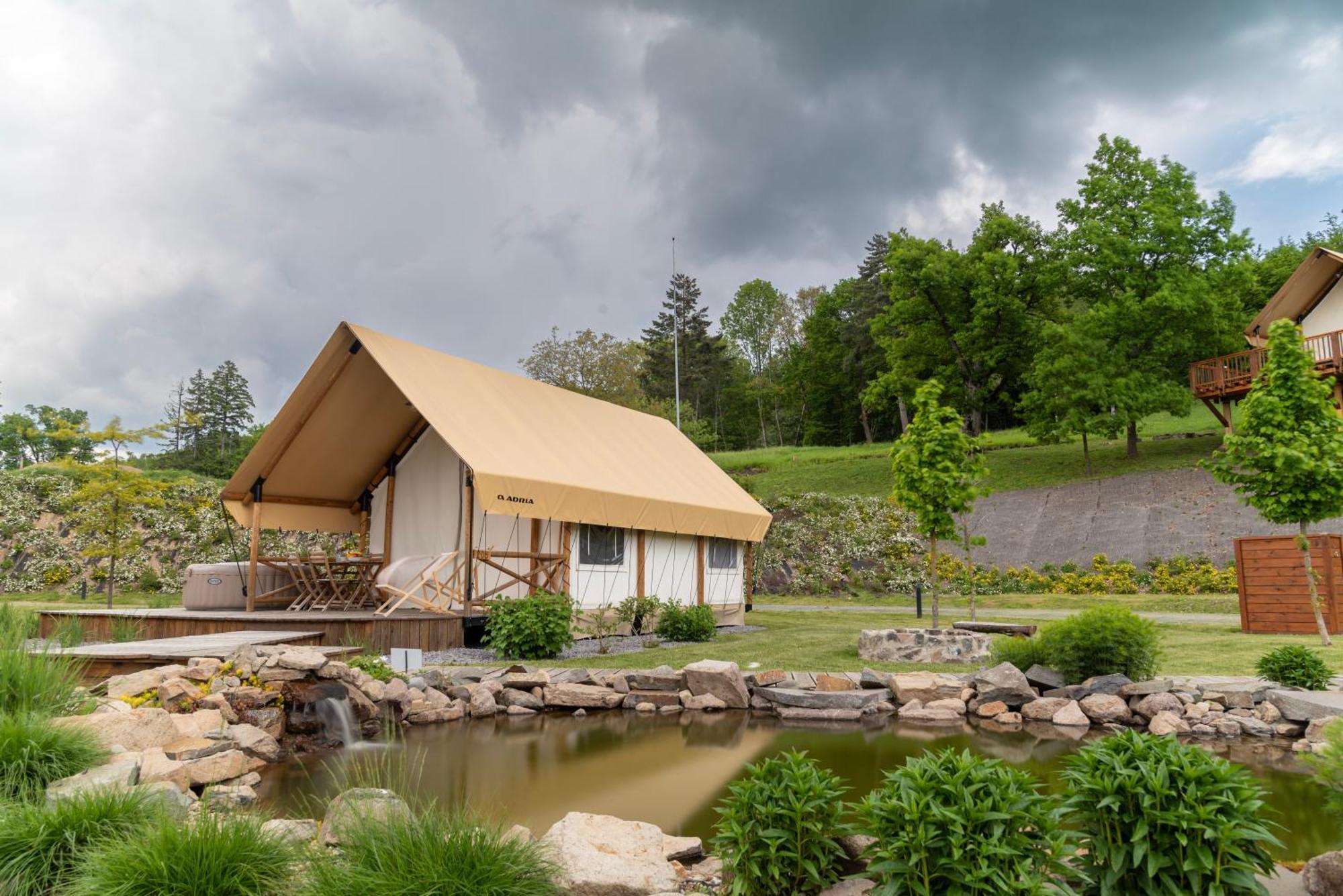 Готель Forrest Glamping Банська Штявниця Екстер'єр фото