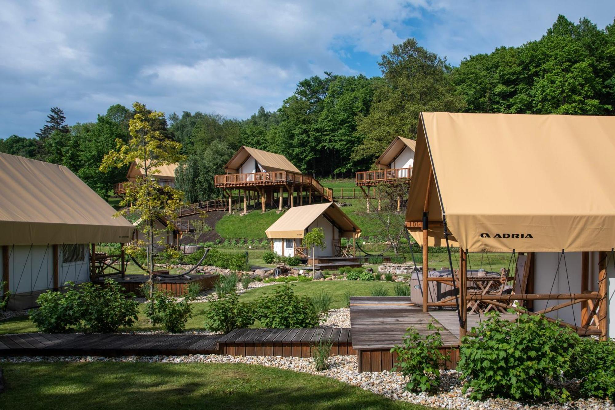Готель Forrest Glamping Банська Штявниця Екстер'єр фото