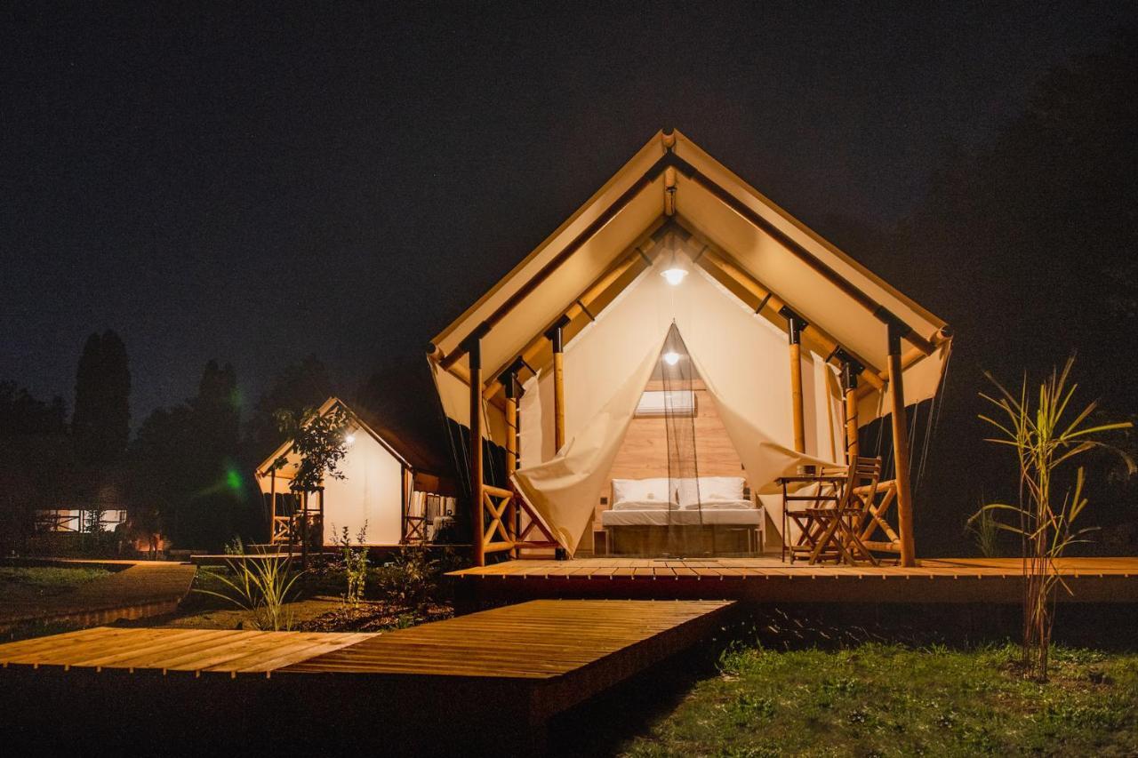 Готель Forrest Glamping Банська Штявниця Екстер'єр фото